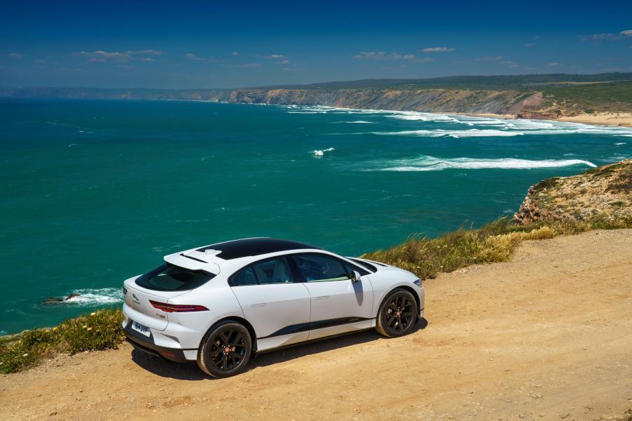 Jaguar I-Pace EV400 AWD S 2018 года  (WW) (фото 19 из 40)